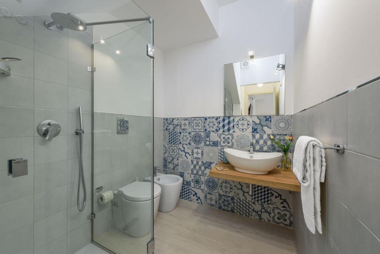 Pf Luce Del Mare Comfort Apartment 산비토로카포 외부 사진